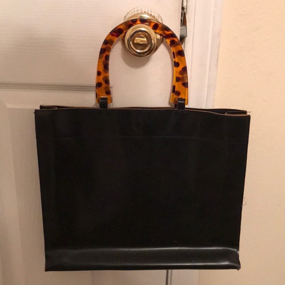 Leather-like purse